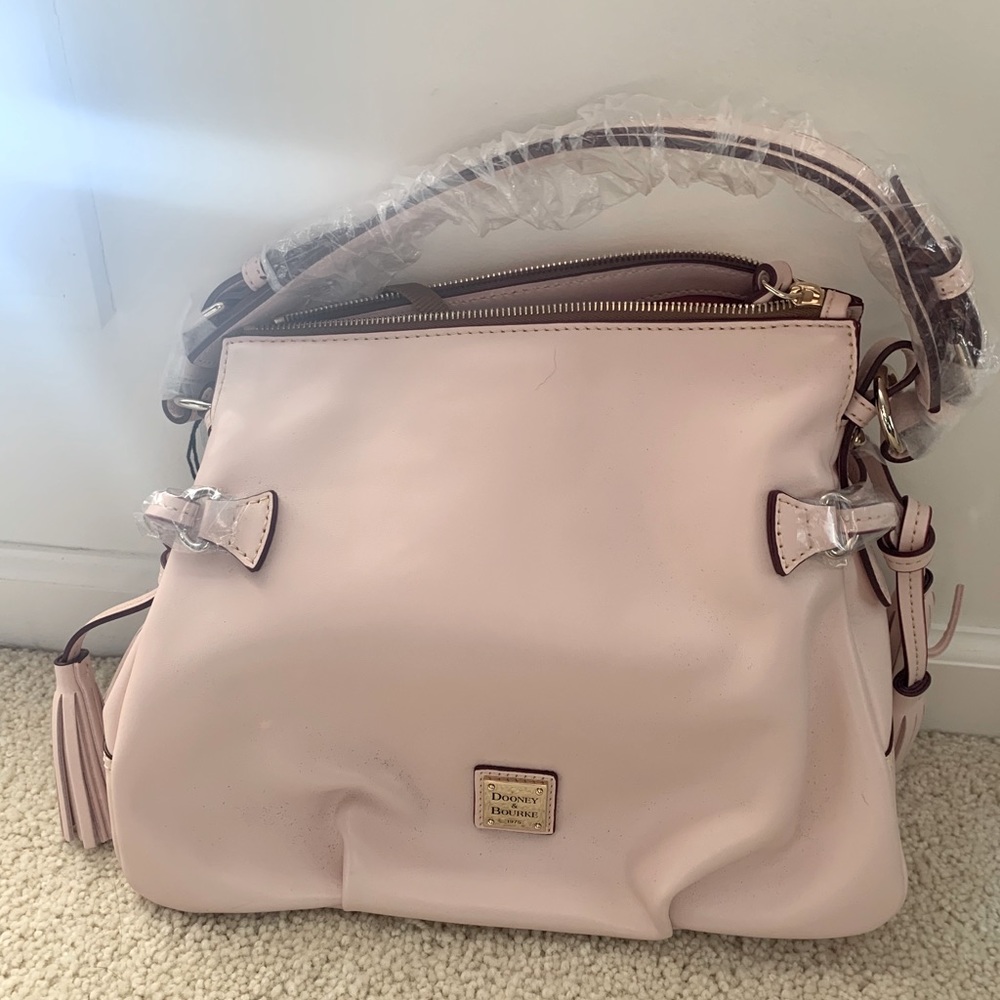 Dooney & Bourke Tegan shoulder bag